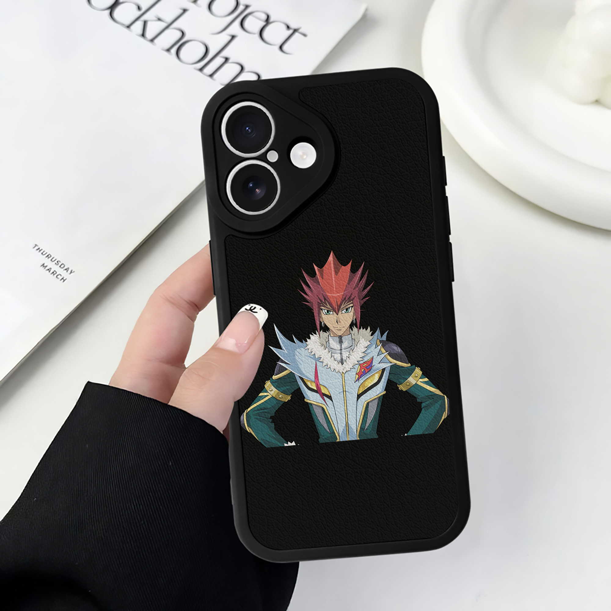 遊☆戯☆王 Yu-Gi-Oh! 【iPhone 16シリーズ対応】シリコンスマホケース（レザー調） 材質：シリコン